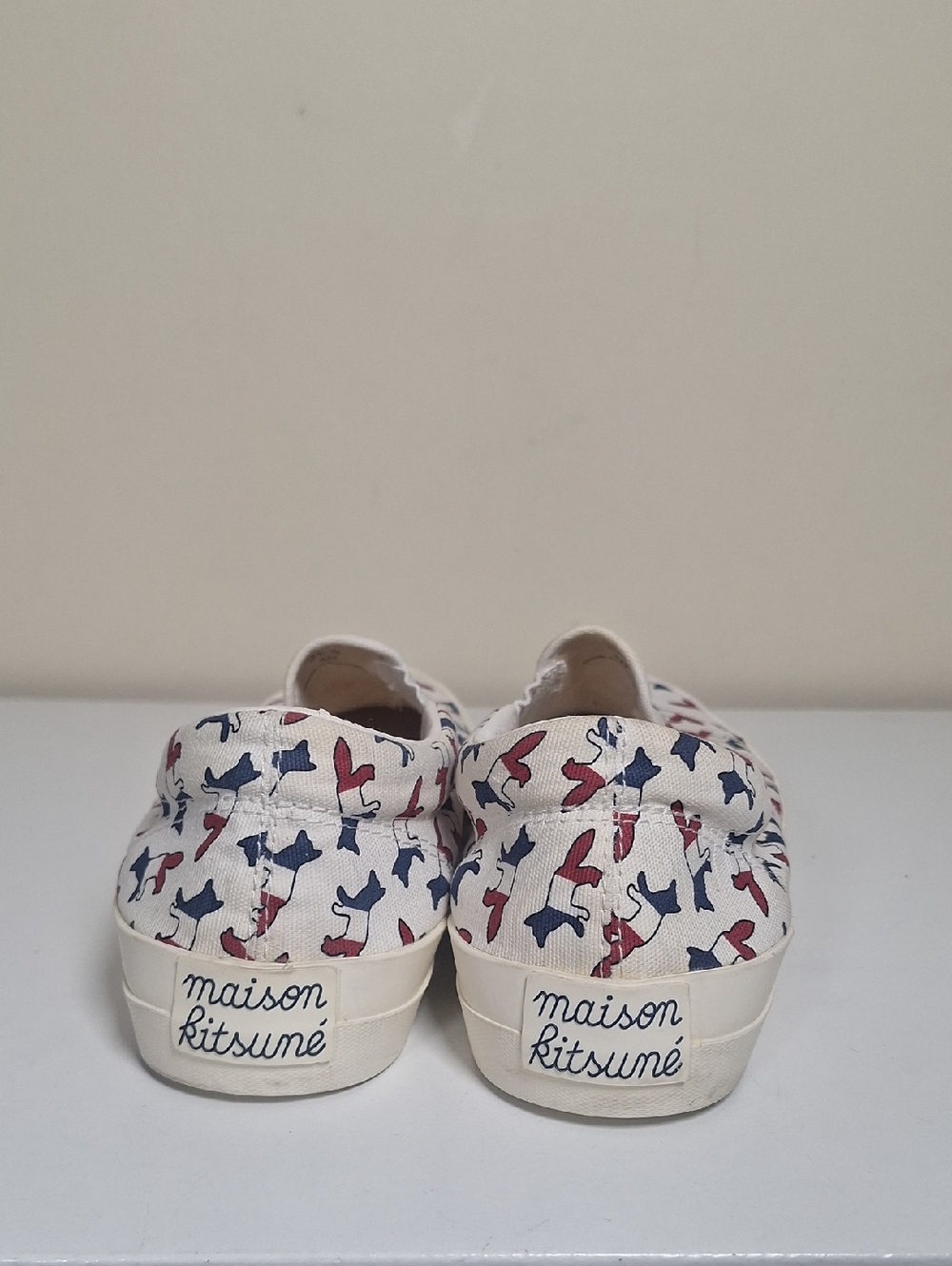 Maison Kitsuné All-Over Tricolor Fox Slip-On Sneakers Size 8.5